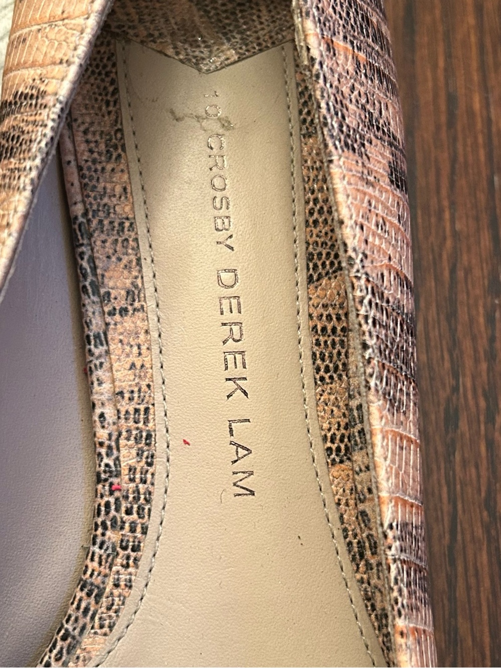 10 Crosby Derek Lam Women's Pointed Flats in Light Pink Black Suede Accent Sz 6 - Picture 4 of 7